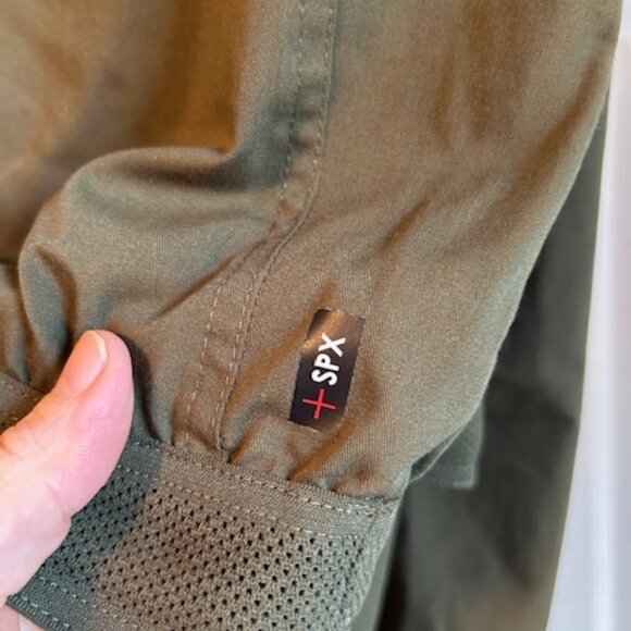 women's scrubs - Picture 4 of 5